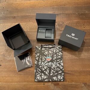 Stock TAG Heuer Black and Gray Packaging Set